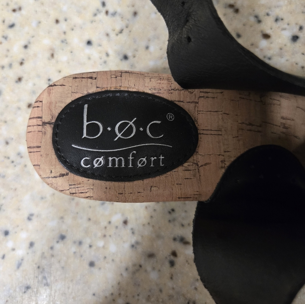 BOC Comfort Black Leather Sandals - Picture 5 of 8
